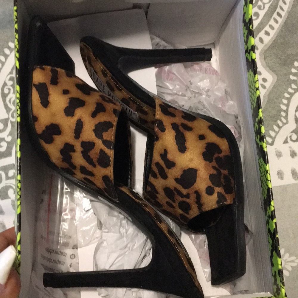 Leopard heels